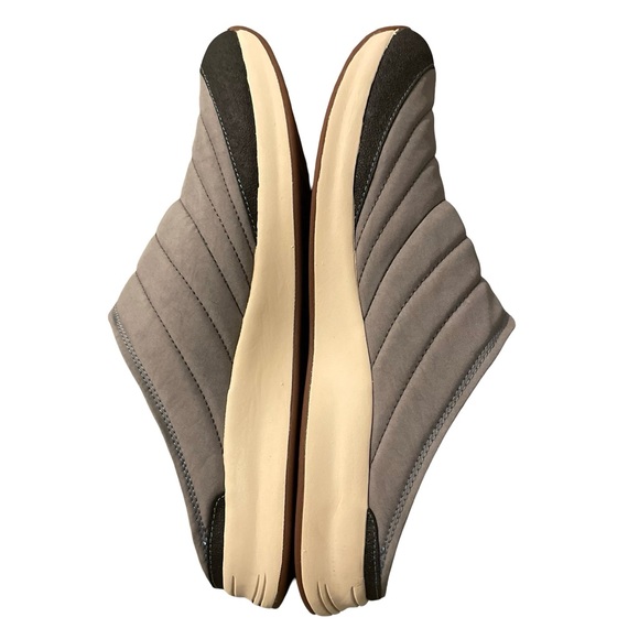 TAOS Clogs Right On Grey Slip On Mesh Nylon Sneakers Size 11 - Picture 5 of 8